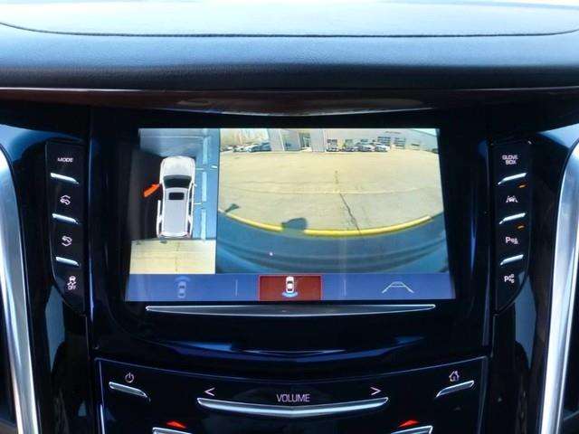 2017 Cadillac Escalade ESV 4x4 Luxury 4dr SUV